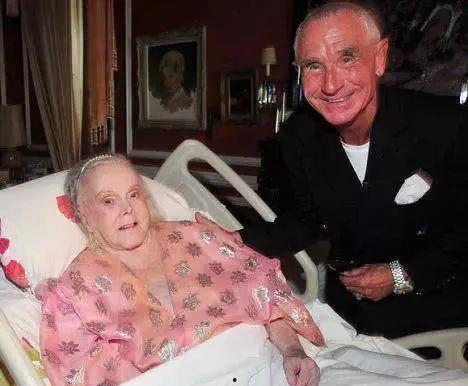 云南吃瓜母女,云南吃瓜母女生活趣事