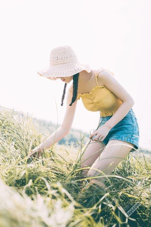 吃瓜少女摄影,吃瓜少女镜头下的光影世界